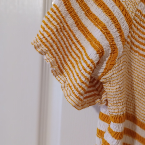 18 CENTIMETERS Fitted Bodice Smock Top Gold and White Striped Size 1X - Picture 5 of 10